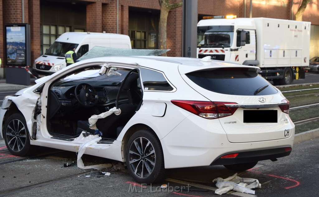 VU PKW Strab Koeln Mitte Pipinenstr Hohestr P151.JPG - Miklos Laubert